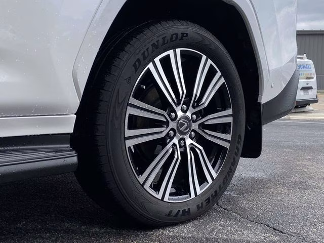 2025 Eminent White Pearl Lexus LX 700h Luxury 4X4 SUV