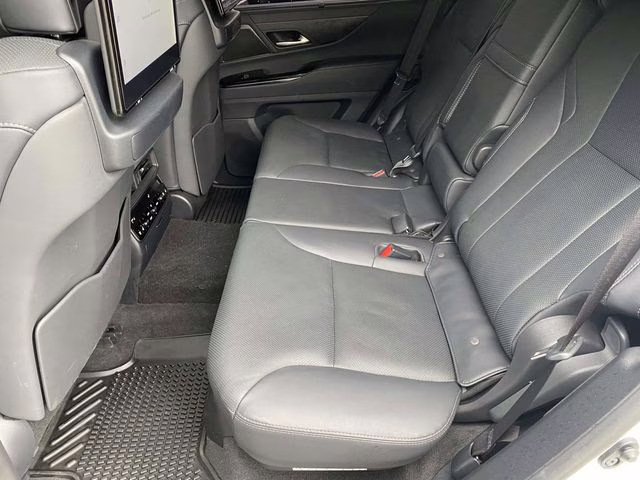 2025 Eminent White Pearl Lexus LX 700h Luxury 4X4 SUV