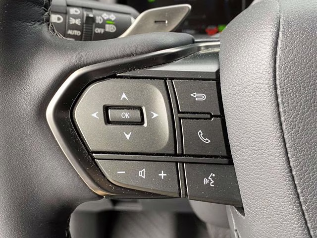 2025 Eminent White Pearl Lexus LX 700h Luxury 4X4 SUV