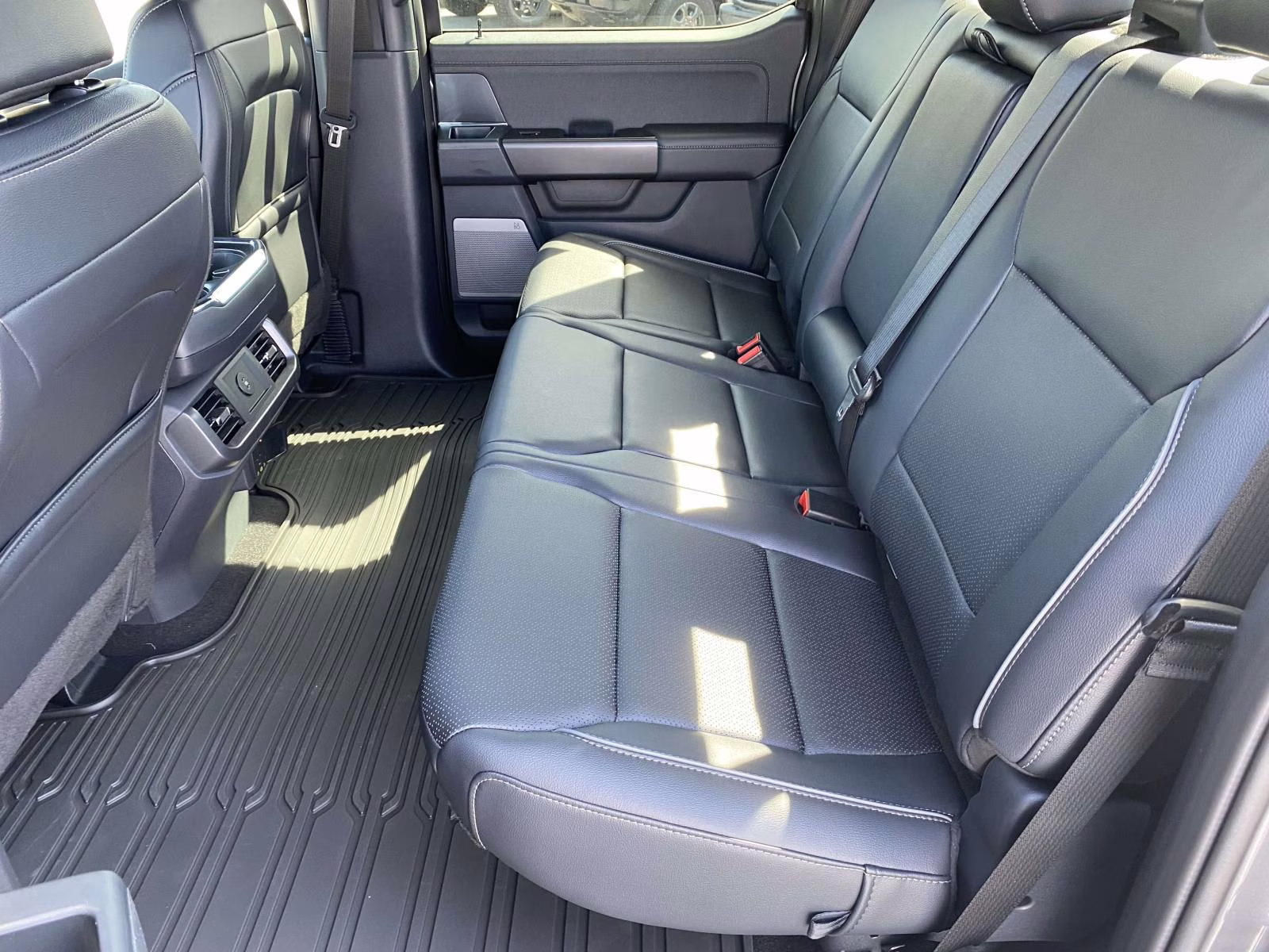 2026 Gray Metallic Ford F-150 Lariat 4X4 Truck