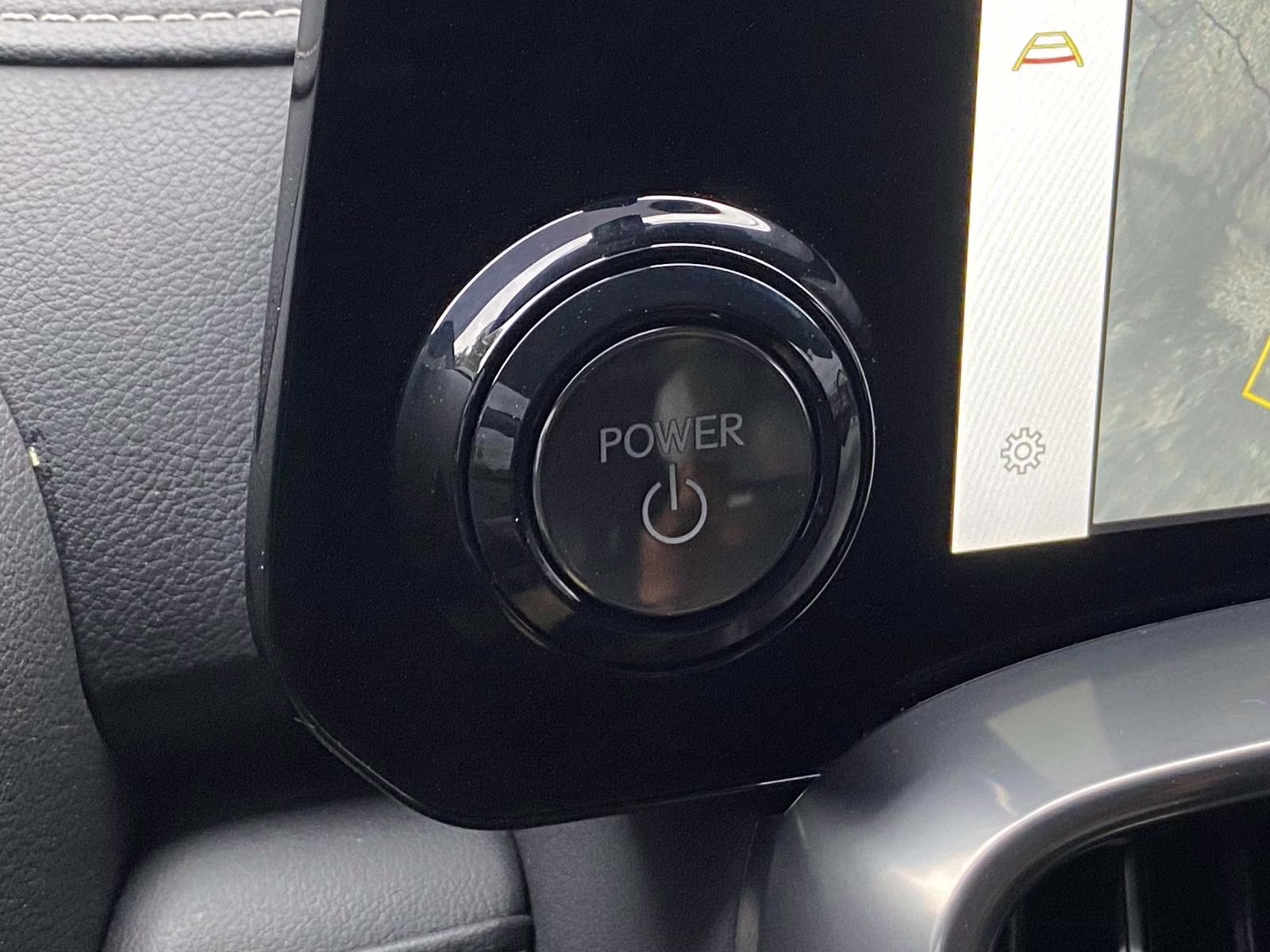 2025 Eminent White Pearl Lexus LX 700h Luxury 4X4 SUV