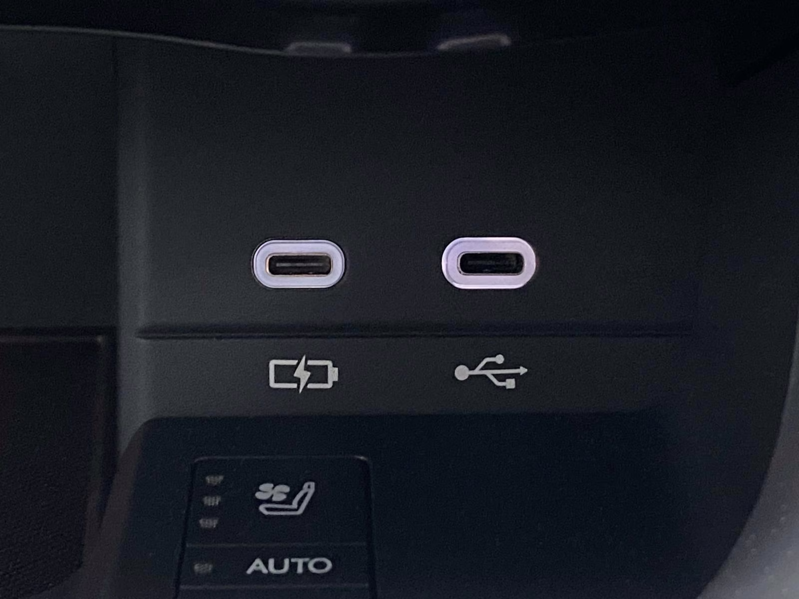 2025 Eminent White Pearl Lexus LX 700h Luxury 4X4 SUV