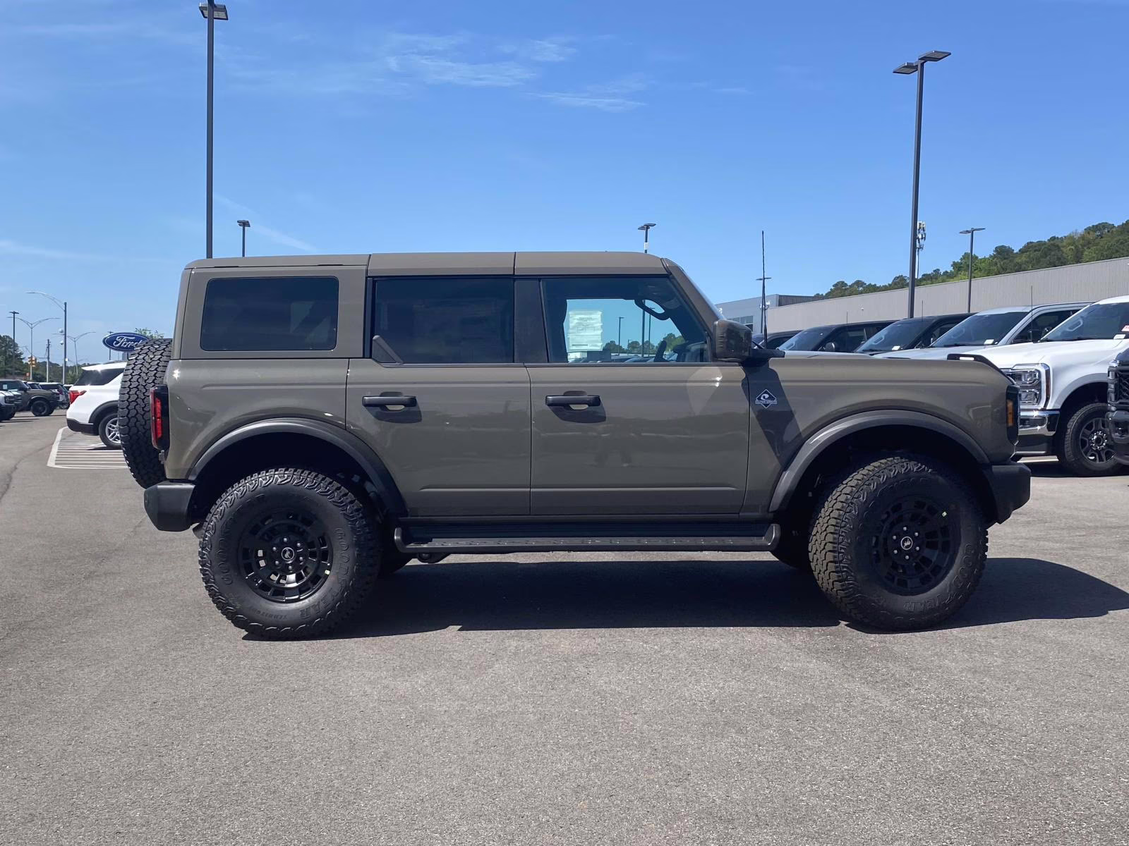 2026 Gray Ford Bronco Outer Banks 4X4 SUV