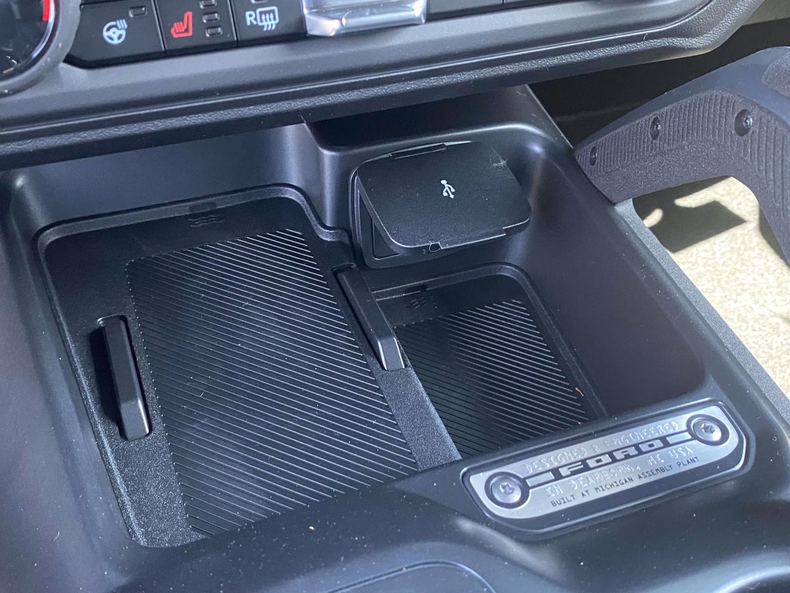 2026 Gray Ford Bronco Outer Banks 4X4 SUV