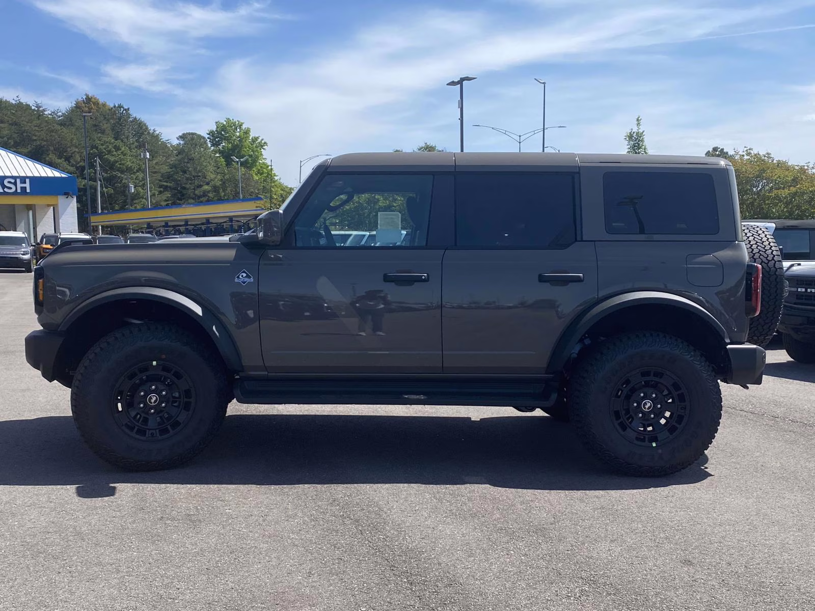 2026 Gray Ford Bronco Outer Banks 4X4 SUV
