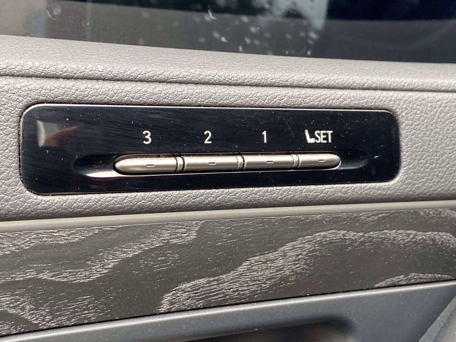 2025 Eminent White Pearl Lexus LX 700h Luxury 4X4 SUV