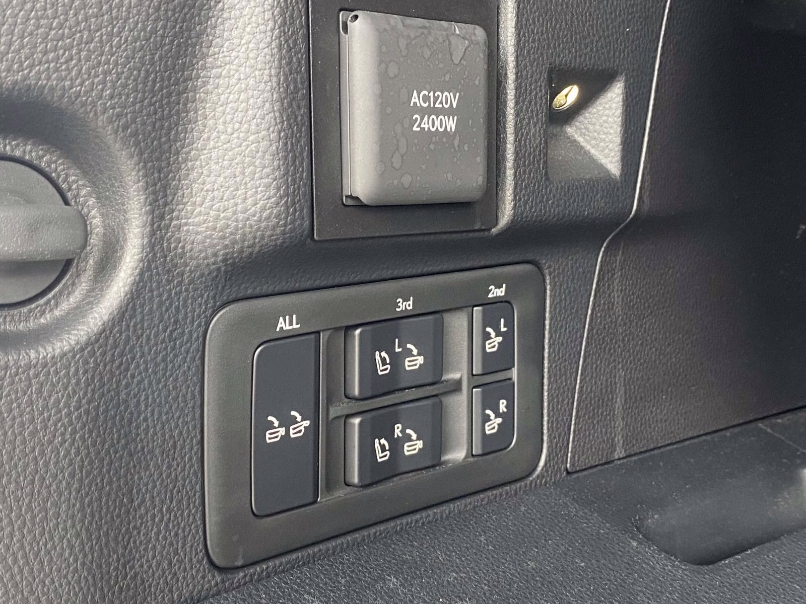 2025 Eminent White Pearl Lexus LX 700h Luxury 4X4 SUV