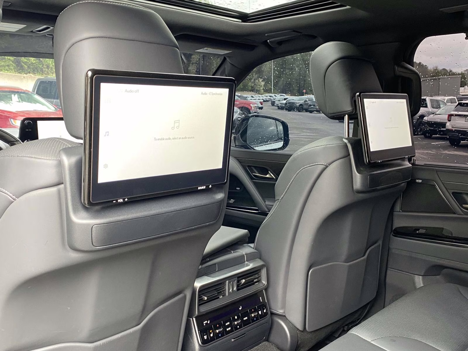 2025 Eminent White Pearl Lexus LX 700h Luxury 4X4 SUV