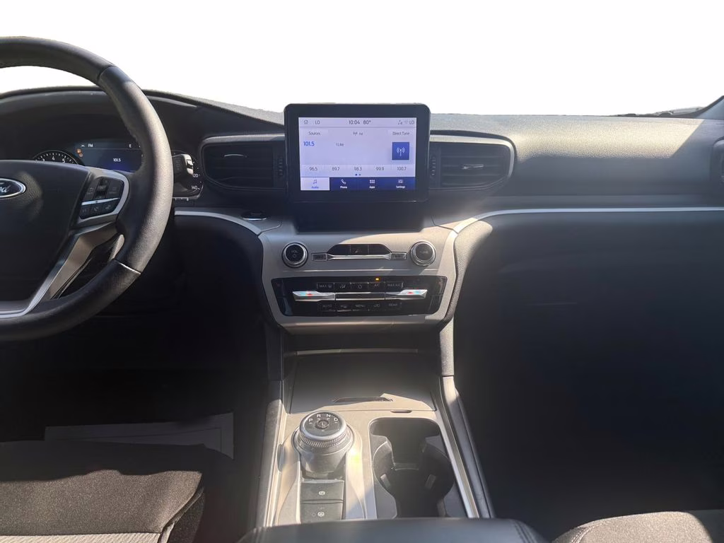 2023 Silver Metallic Ford Explorer XLT RWD SUV