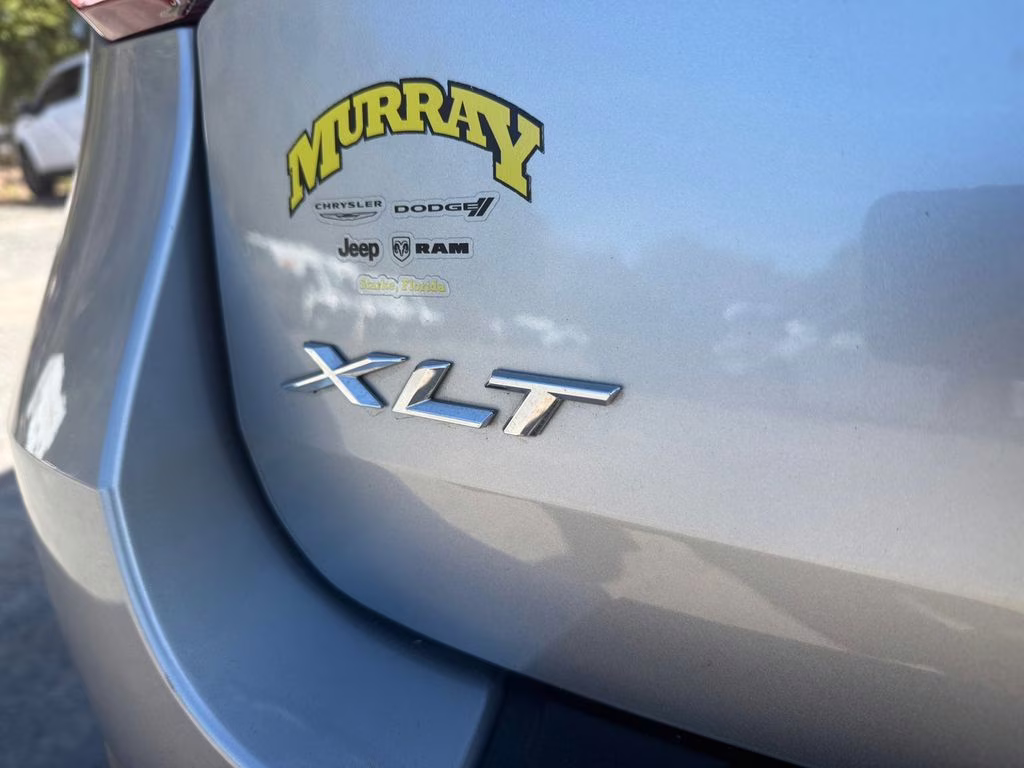 2023 Silver Metallic Ford Explorer XLT RWD SUV