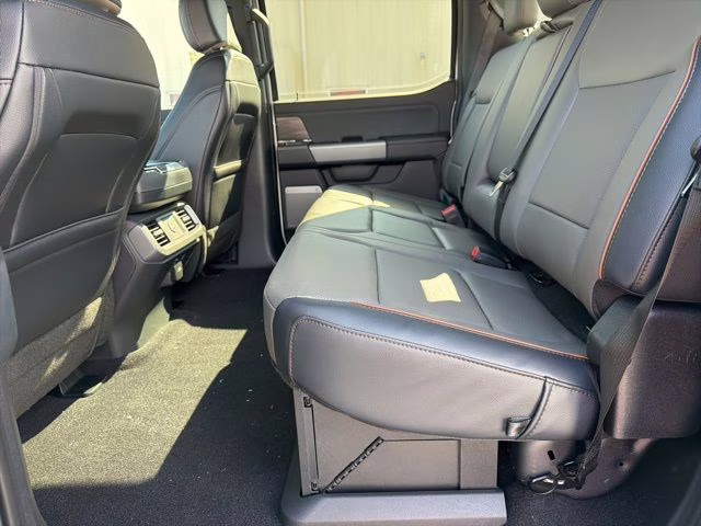 2026 White Ford F-150 Lariat 4X4 Truck