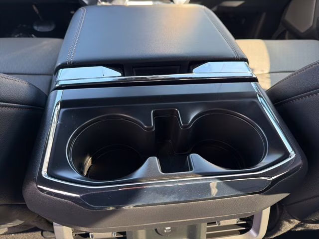 2026 White Ford F-150 Lariat 4X4 Truck