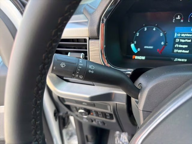 2026 White Ford F-150 Lariat 4X4 Truck