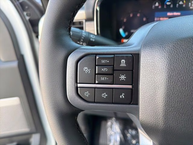 2026 White Ford F-150 Lariat 4X4 Truck