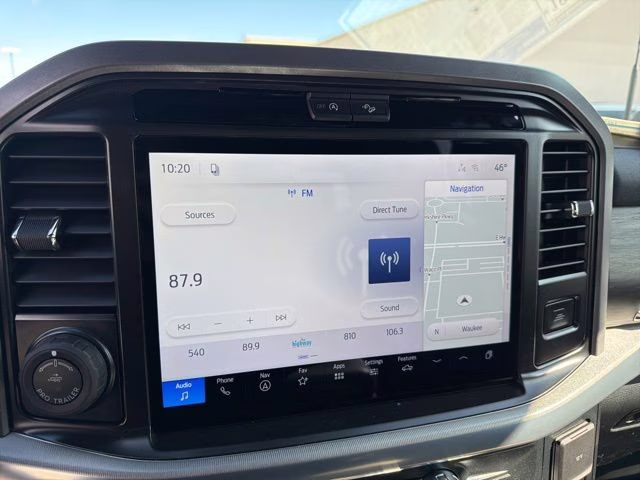 2026 White Ford F-150 Lariat 4X4 Truck