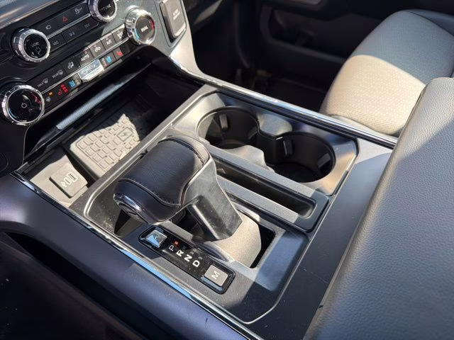 2026 White Ford F-150 Lariat 4X4 Truck