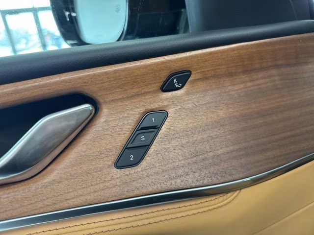 2026 Diamond Black Crystal Pearlcoat Jeep Grand Cherokee L Summit 4X4 SUV