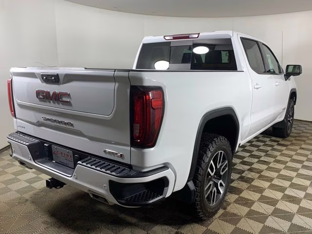 2023 Summit White GMC Sierra 1500 AT4 4X4 Truck