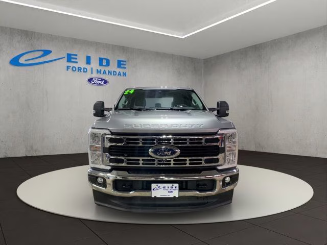 2024 Iconic Silver Metallic Ford Super Duty F-350 SRW XLT 4X4 Truck