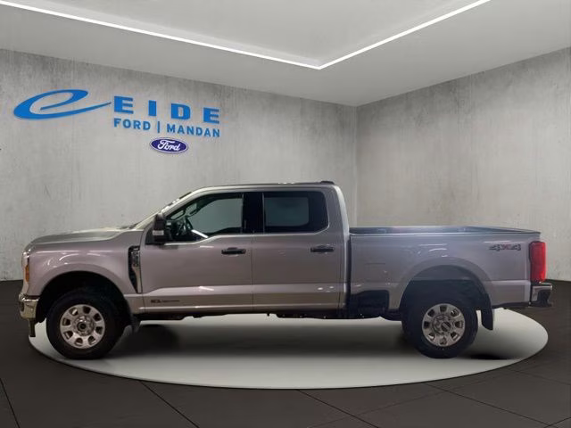 2024 Iconic Silver Metallic Ford Super Duty F-350 SRW XLT 4X4 Truck