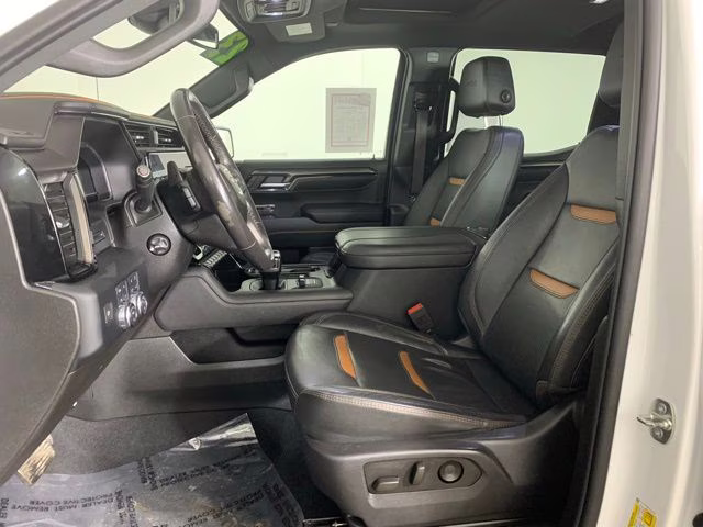 2023 Summit White GMC Sierra 1500 AT4 4X4 Truck