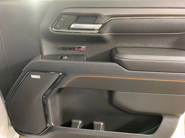 2023 Summit White GMC Sierra 1500 AT4 4X4 Truck