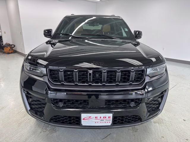 2026 Diamond Black Crystal Pearlcoat Jeep Grand Cherokee L Summit 4X4 SUV