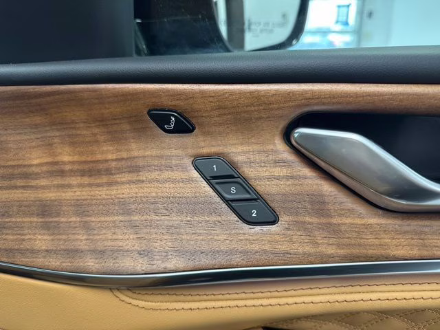 2026 Diamond Black Crystal Pearlcoat Jeep Grand Cherokee L Summit 4X4 SUV