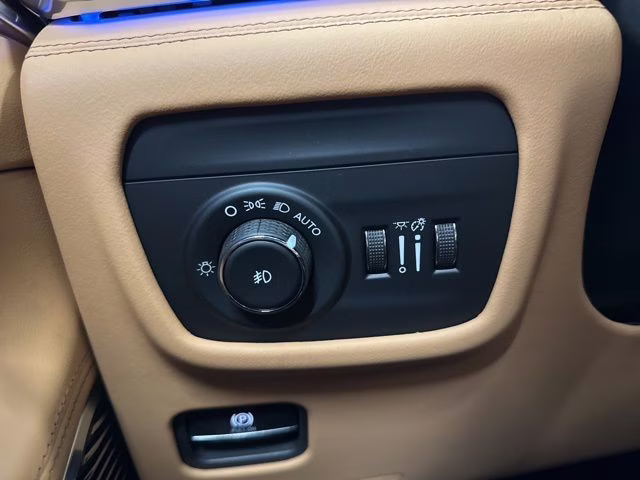 2026 Diamond Black Crystal Pearlcoat Jeep Grand Cherokee L Summit 4X4 SUV