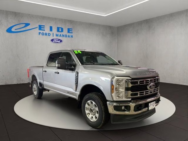 2024 Iconic Silver Metallic Ford Super Duty F-350 SRW XLT 4X4 Truck