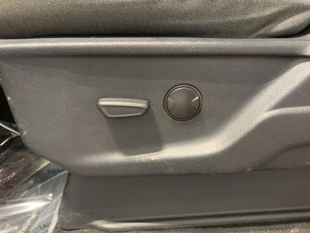 2024 Iconic Silver Metallic Ford Super Duty F-350 SRW XLT 4X4 Truck