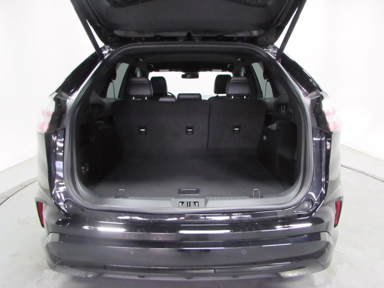 2024 Agate Black Metallic Ford Edge ST Line AWD SUV