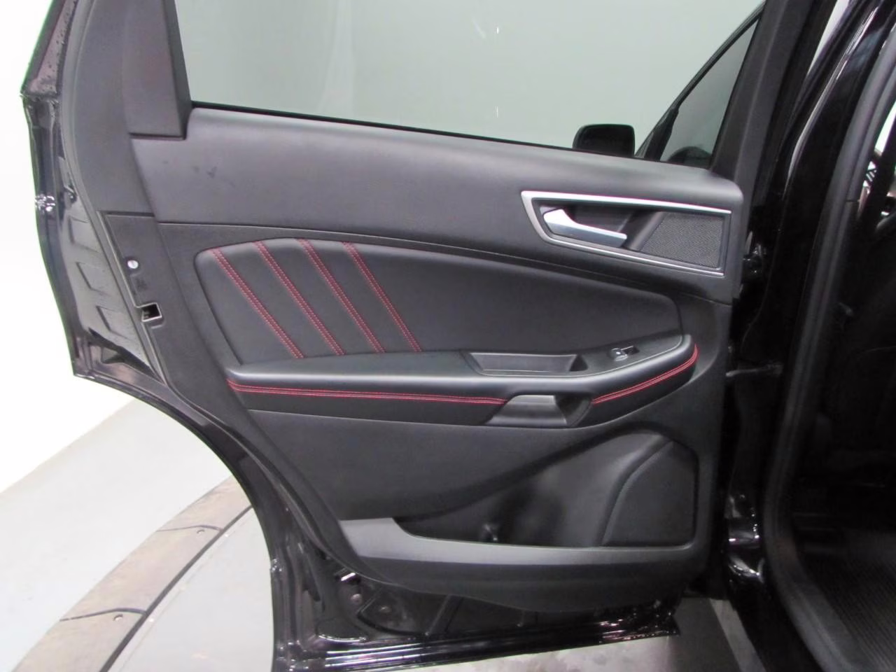 2024 Agate Black Metallic Ford Edge ST Line AWD SUV