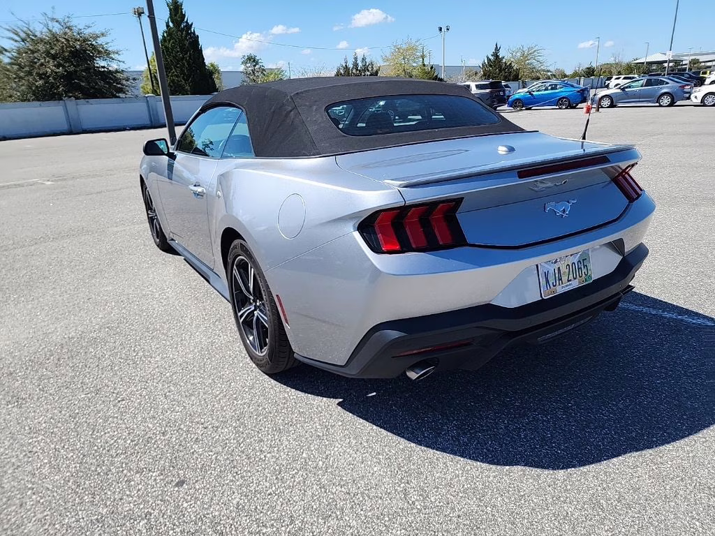 2024 Iconic Silver Metallic Ford Mustang EcoBoost RWD Convertible