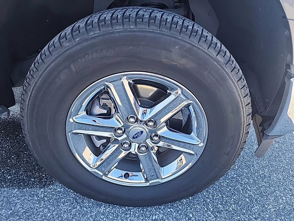 2024 Avalanche Gray Ford F-150 XLT 4X4 Truck
