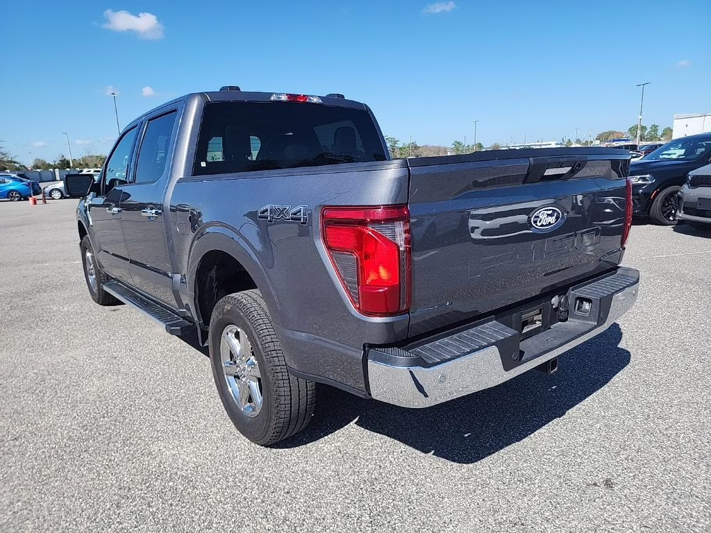 2024 Avalanche Gray Ford F-150 XLT 4X4 Truck