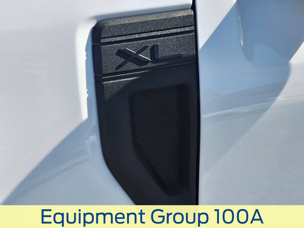 2026 Oxford White Ford Maverick XL FWD Truck