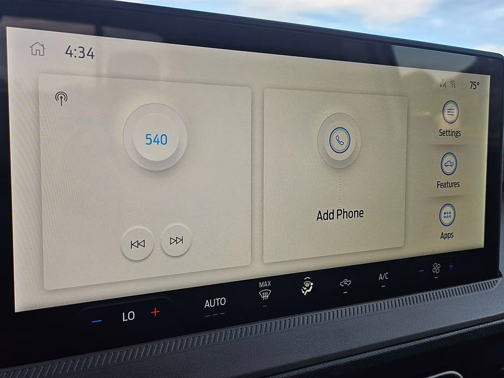 2026 Oxford White Ford Maverick XL FWD Truck