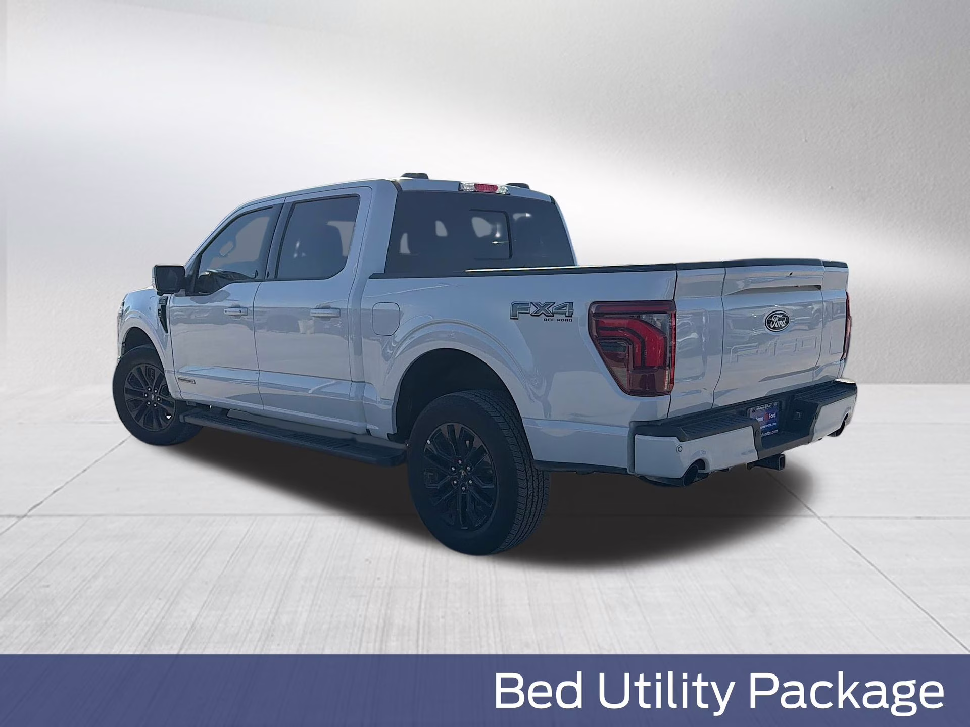 2025 Space White Metallic Ford F-150 Lariat 4X4 Truck