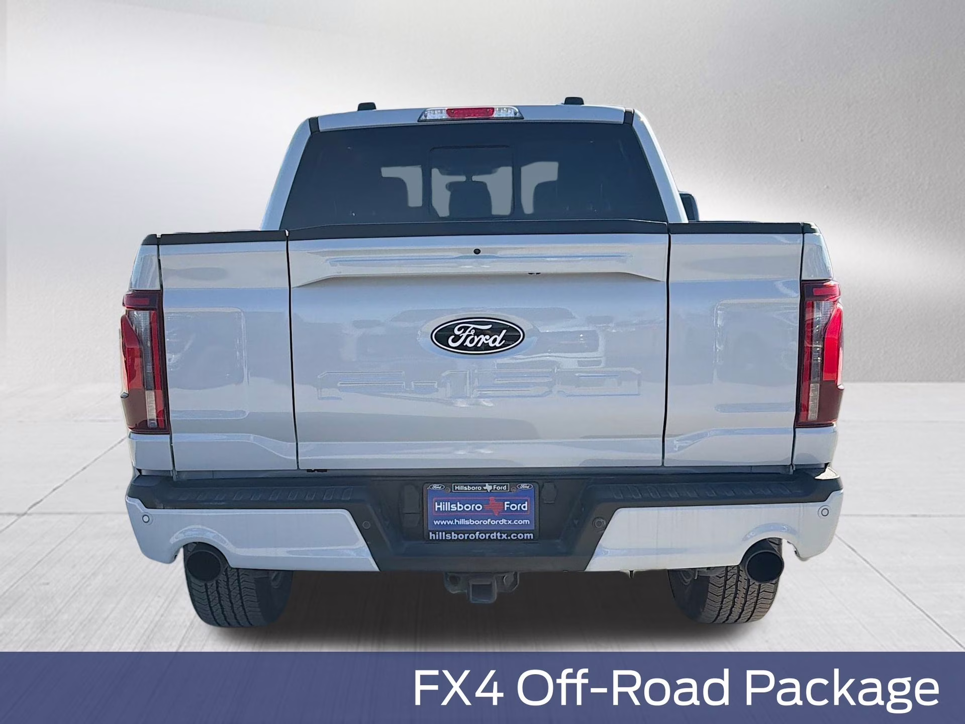2025 Space White Metallic Ford F-150 Lariat 4X4 Truck