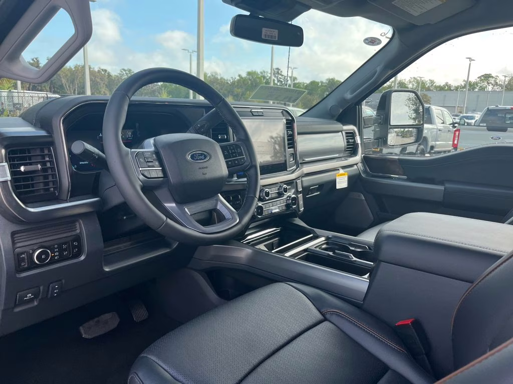 2026 White Metallic Ford Super Duty F-250 SRW Lariat 4X4 Truck