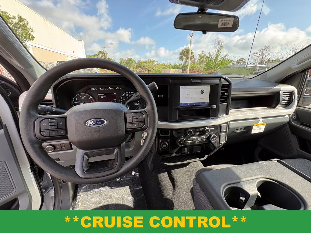 2026 Oxford White Ford Super Duty F-250 SRW XL 4X4 Truck