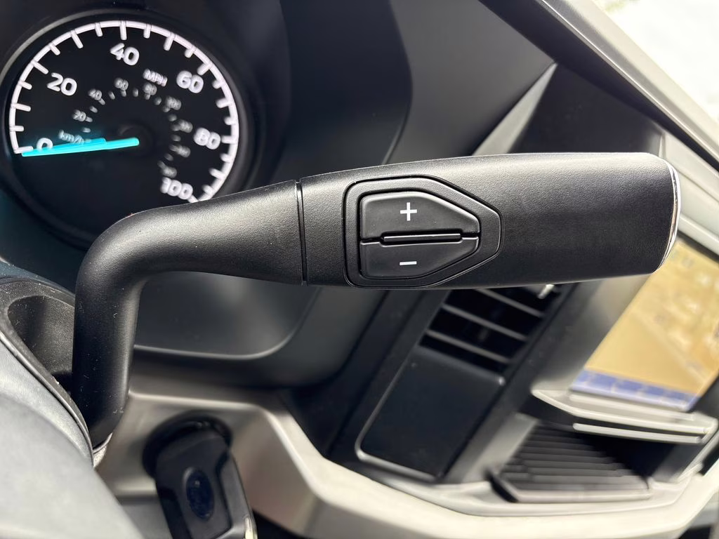 2026 Oxford White Ford Super Duty F-250 SRW XL 4X4 Truck