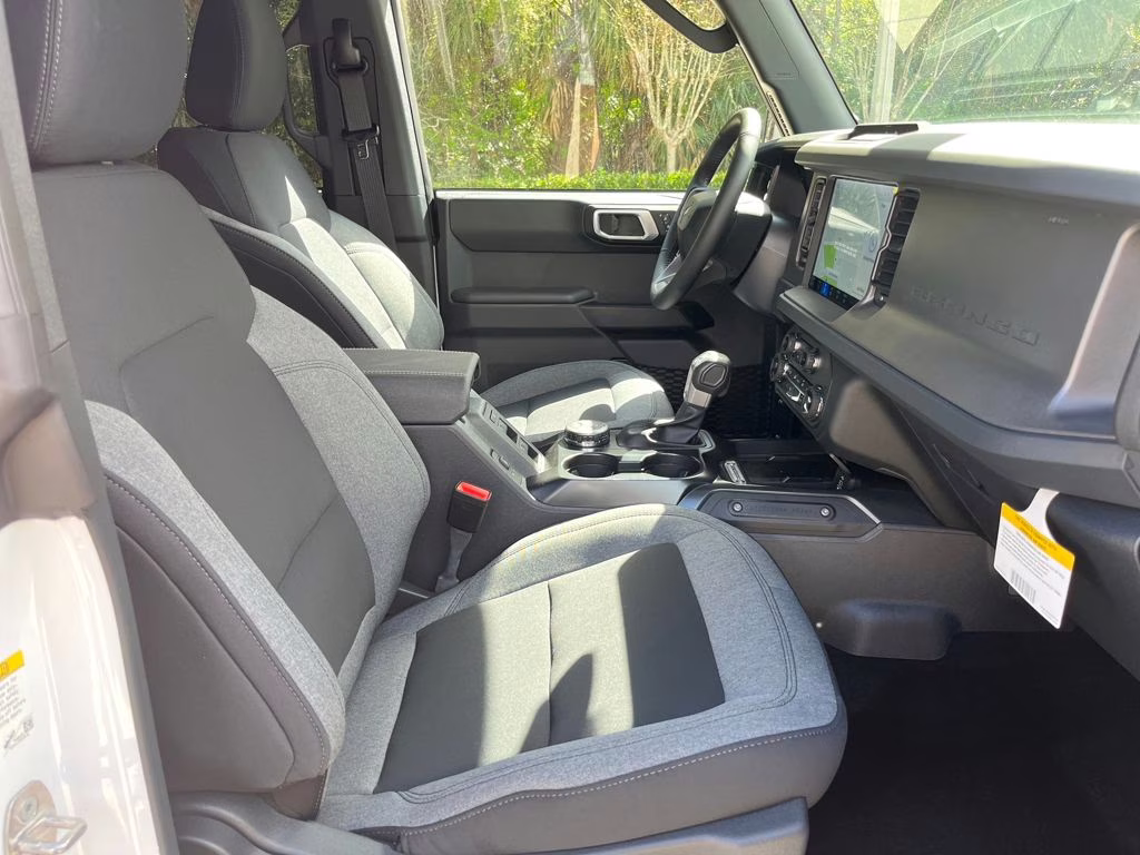 2026 Oxford White Ford Bronco Big Bend 4X4 SUV