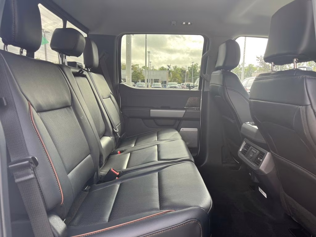 2026 White Metallic Ford Super Duty F-250 SRW Lariat 4X4 Truck