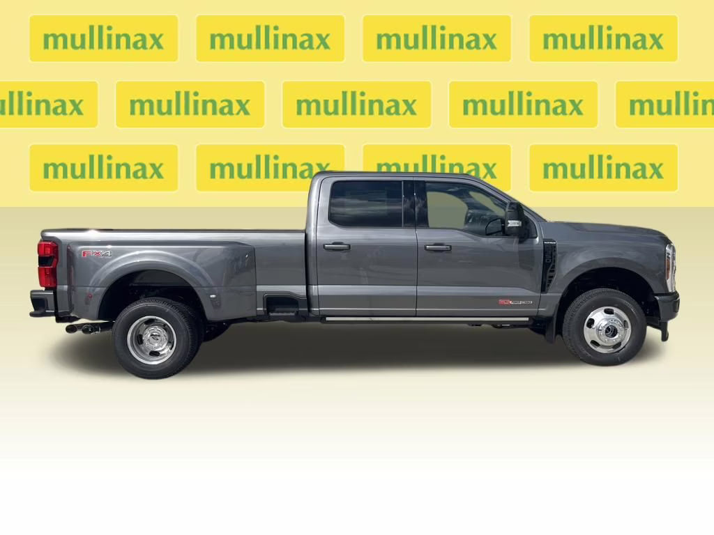 2026 Gray Metallic Ford Super Duty F-350 DRW Platinum 4X4 Truck