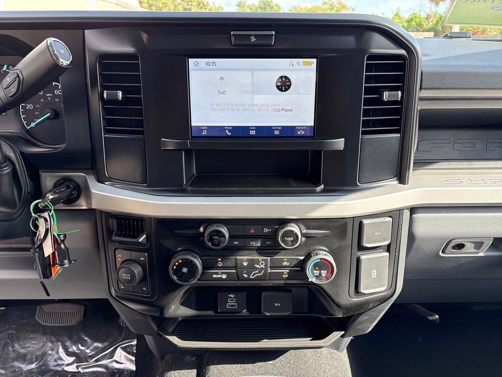 2026 Oxford White Ford Super Duty F-250 SRW XL 4X4 Truck