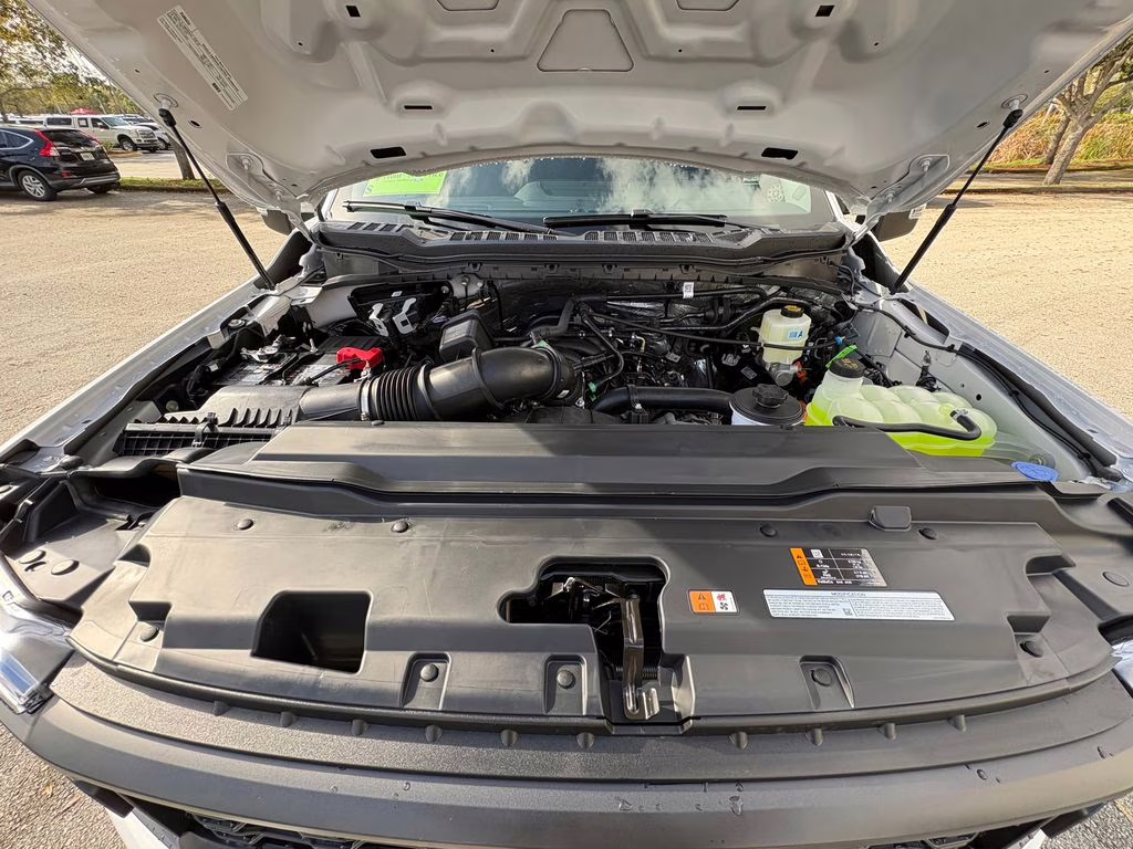 2026 Oxford White Ford Super Duty F-250 SRW XL 4X4 Truck