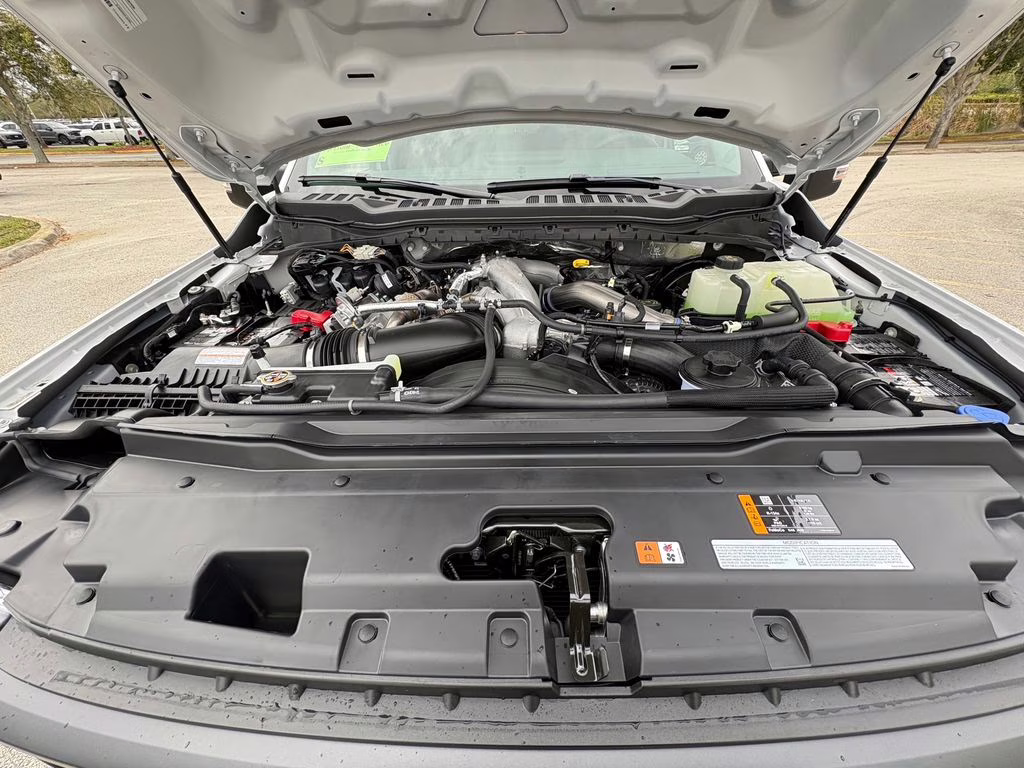 2026 Oxford White Ford Super Duty F-250 SRW XL 4X4 Truck