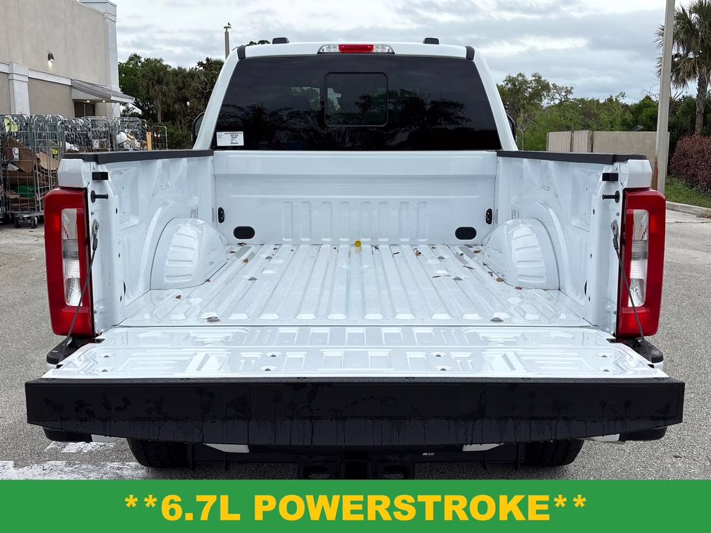 2026 Oxford White Ford Super Duty F-250 SRW XL 4X4 Truck